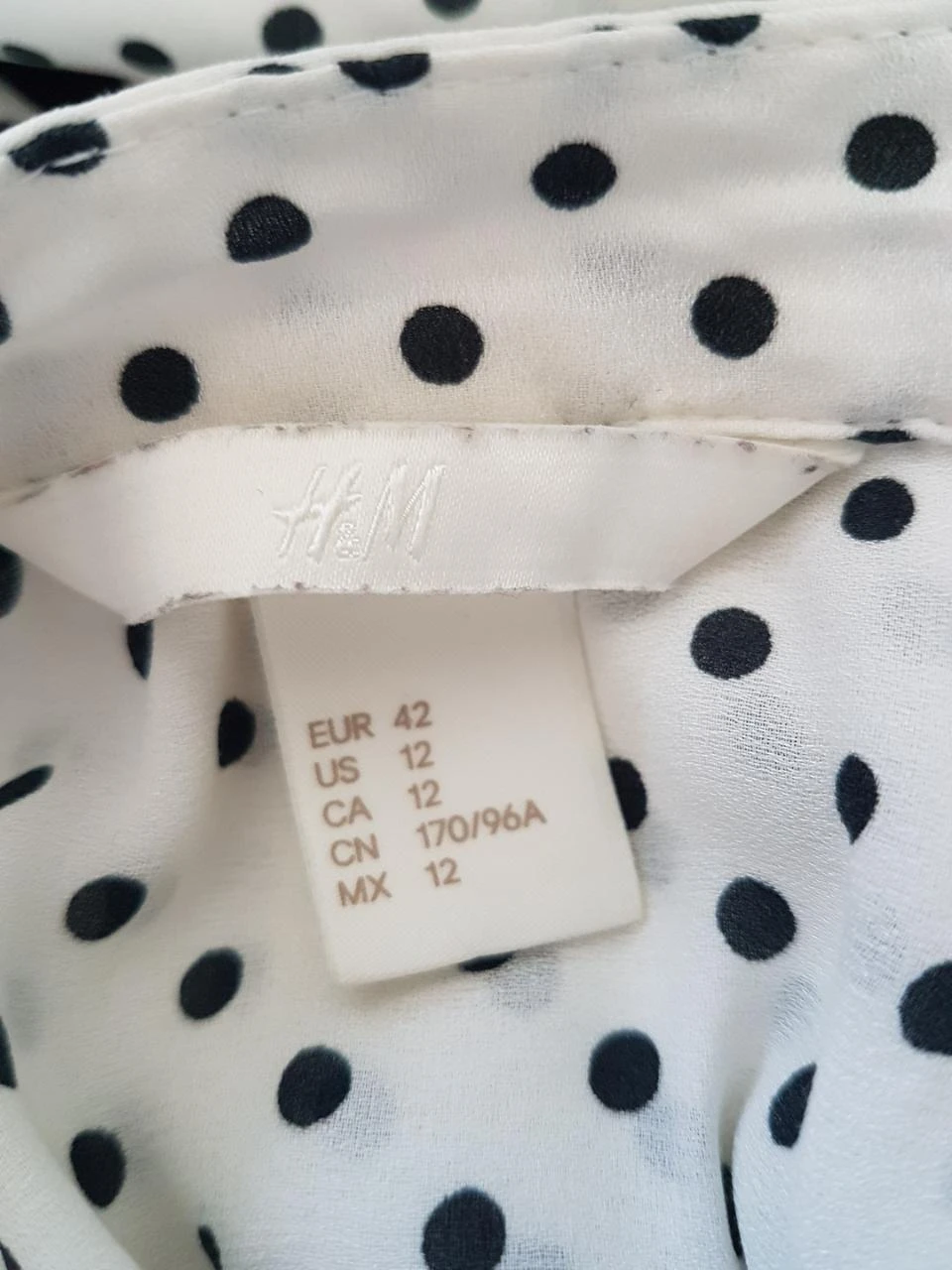 🤍Blusa fluida blanca con lunares negros H&M - Talla 42🕶️ – photo 4